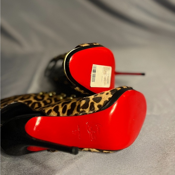 Christian Loubiton Patent Jaguar print heel - Picture 4 of 7